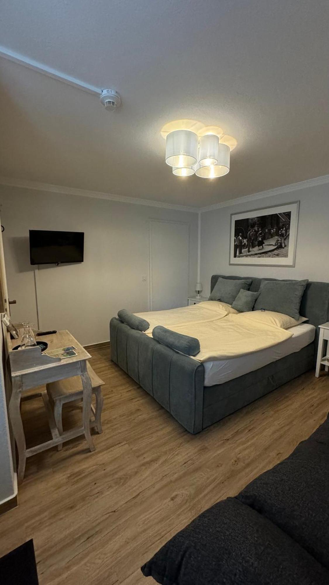 Goethe Hotel Bad Pyrmont Room photo