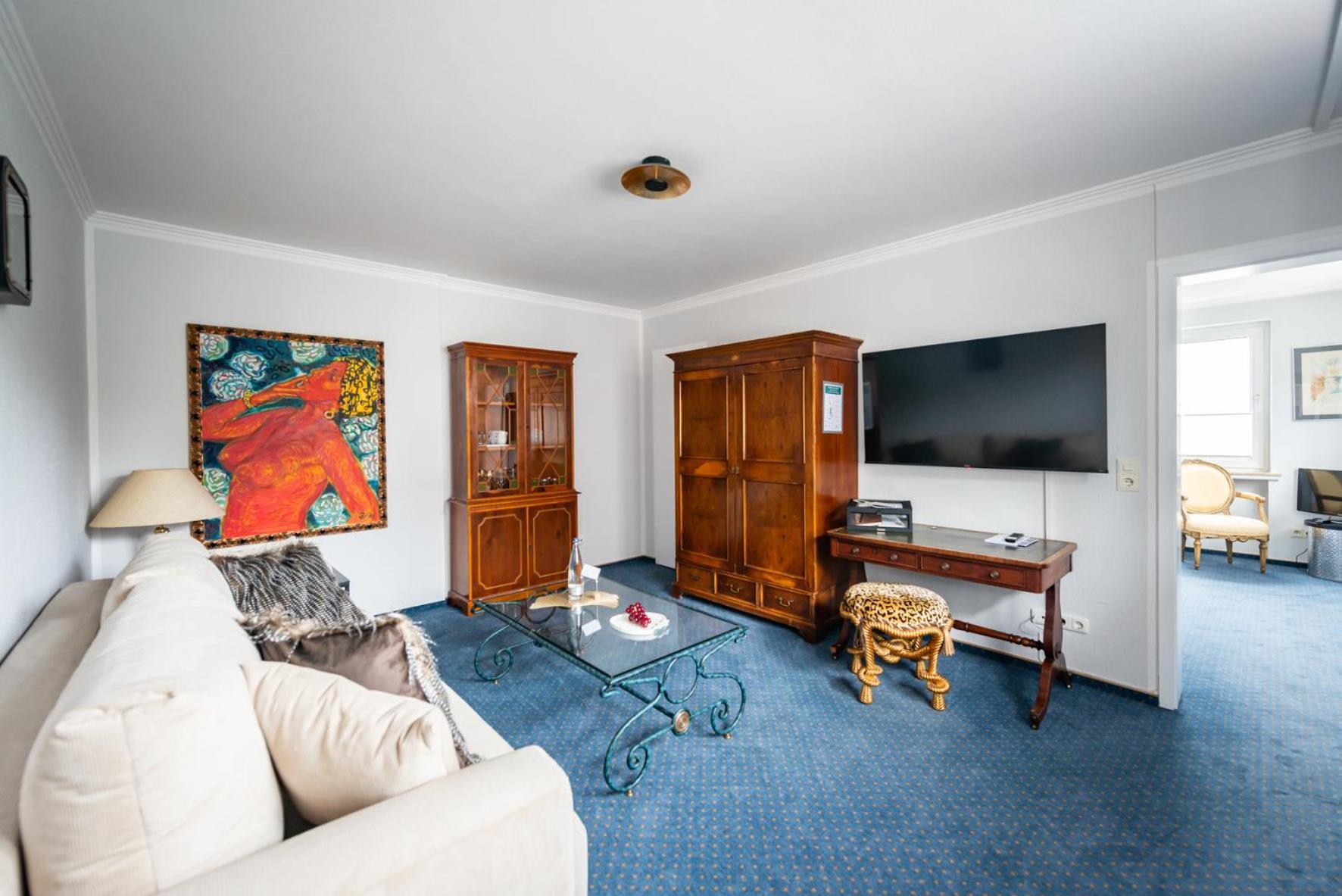 Goethe Hotel Bad Pyrmont Exterior photo